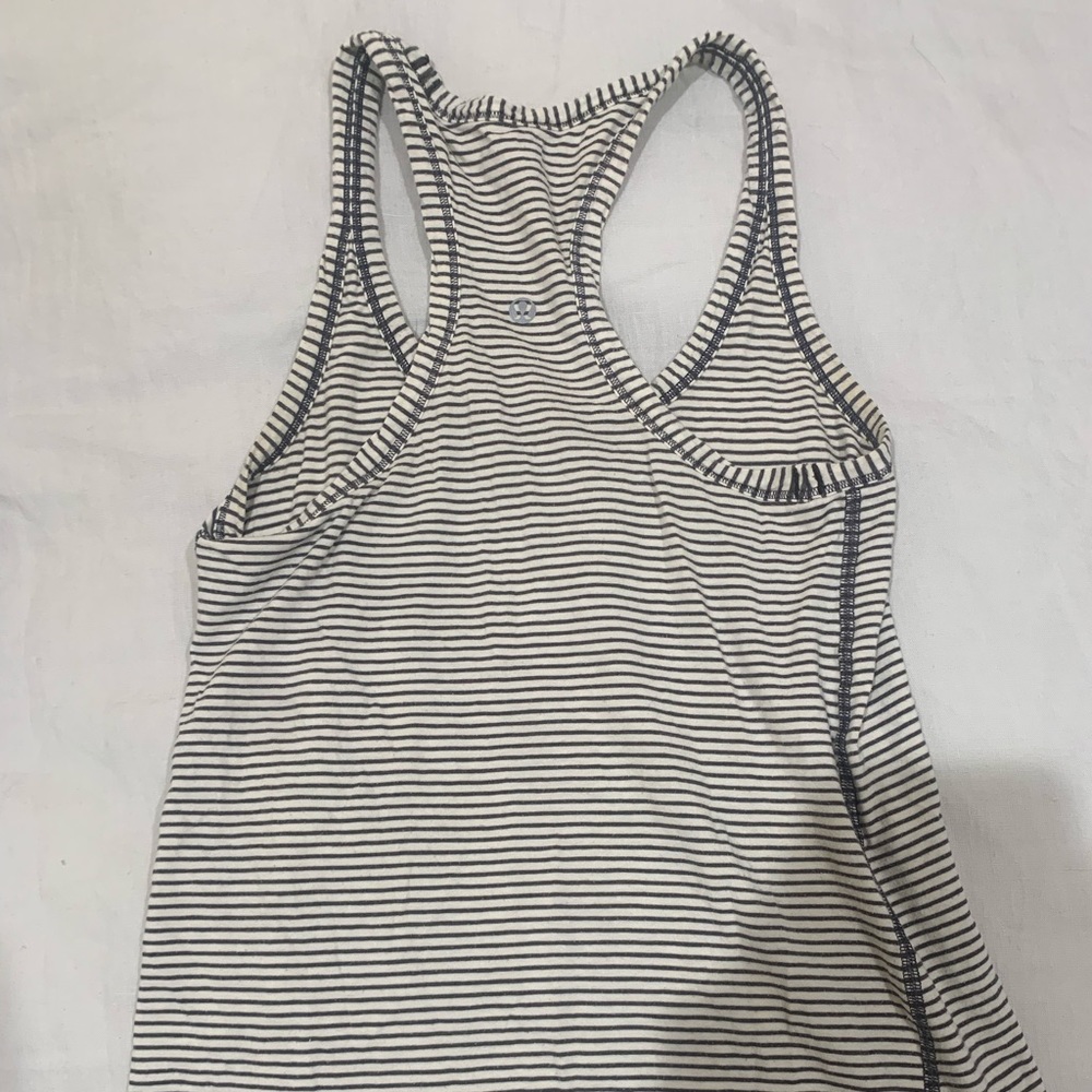 Grey and white lululemon tank size 4